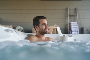 Caldera-Paradise-Reunion-ArcticWhite-Parchment-Hands-In-Water-Lifestyle (1)