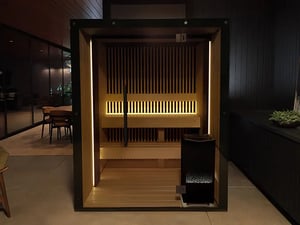 TYLO-2025-Reflection3-Product-Lifestyle-00385-PDP-Gallery-1024x768_result