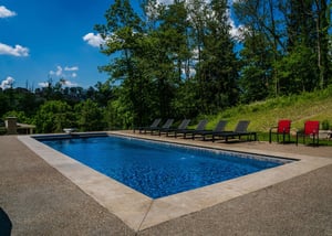 island-breeze-II-sapphire-blue-G3-fiberglass-diving-board-red-chairs
